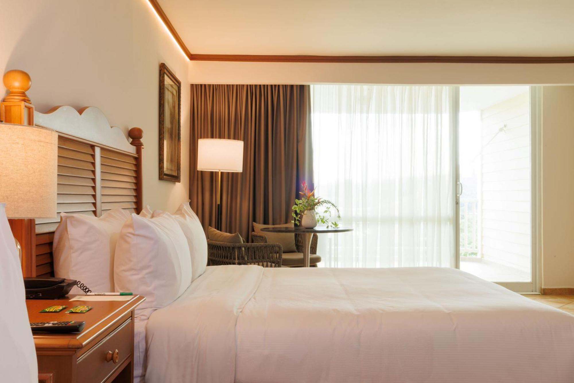Rainforest Reserve Hotel